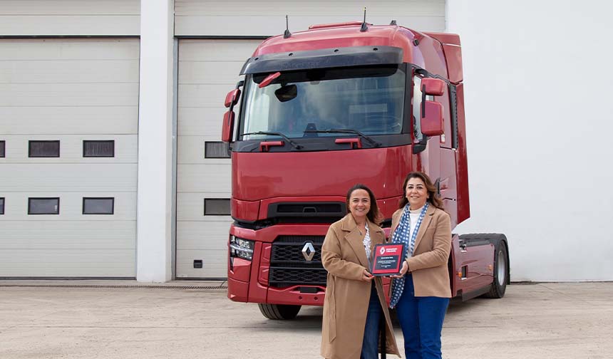 Berat Özel Renault Trucks Türkiye Marka İletişim Direktörü ZŞebnem Uygurtürk