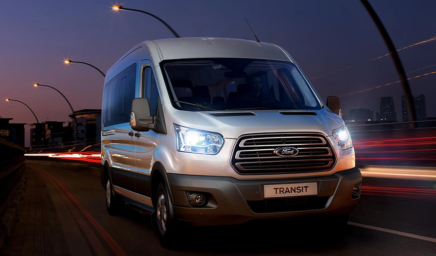Ford Transit 60 Yaşında: Ticaretin Değişmeyen Gücü 6 2015 model Ford Transit