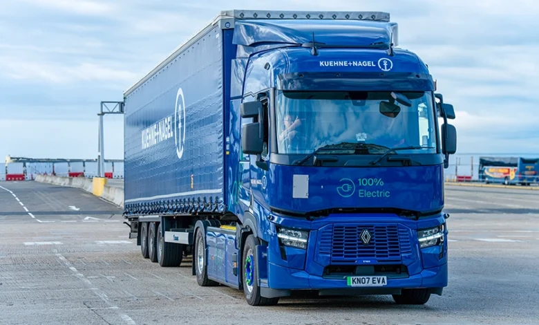 İlk Defa Bir Elektrikli Kamyon, Feribotla Dover’dan Calais’e Manş Denizi’ni Geçti 1