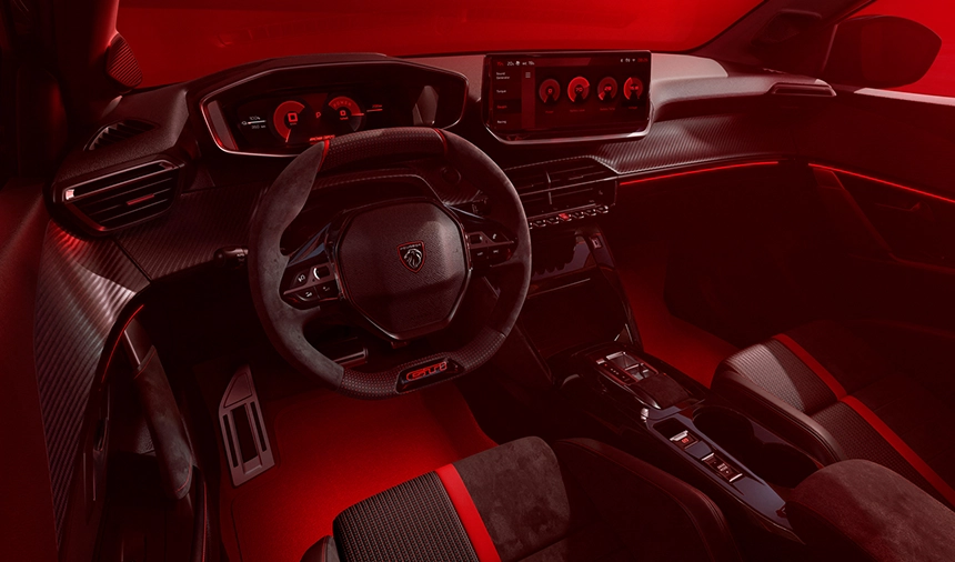 GTi Efsanesi PEUGEOT E-208 GTi ile Yeniden Doğuyor! 3 Peugeot E-208 kokpitinde sportif atmosfer sürüşü farklı kılıyor.
