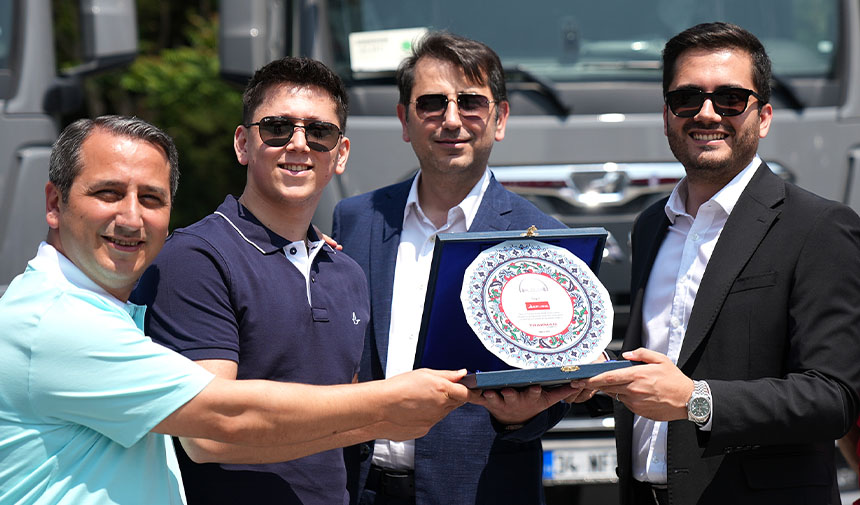 Trakman’dan yılın en büyük teslimatı: Alp Lojistik filosuna 50 adet MAN TGX çekici 3