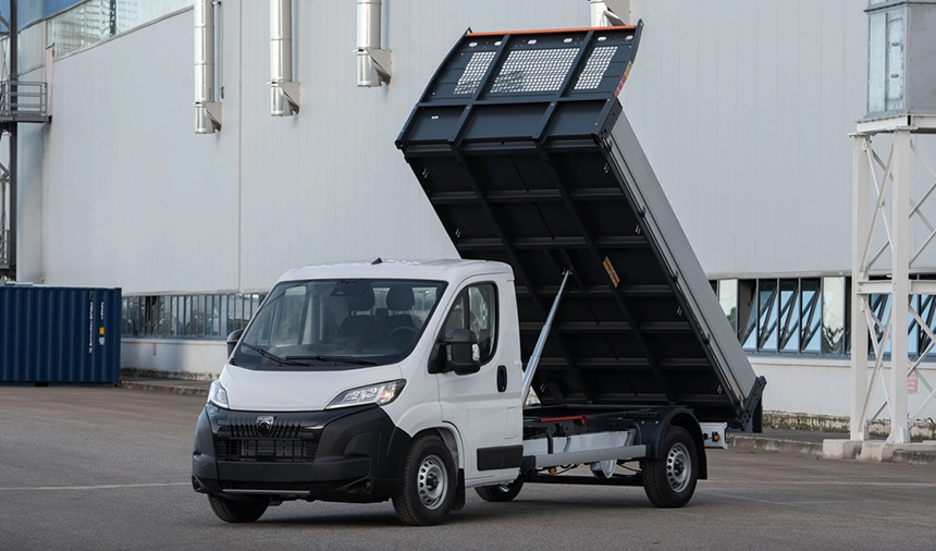 Stellantis Pro One Cargo Box BEV Üretimi Başladı 3