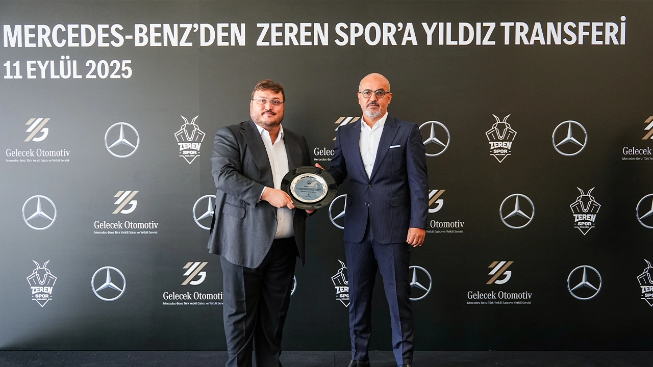 Zeren Group, teslim aldığı Travego 16 2+1 otobüs ile sahalara eşlik ediyor 2