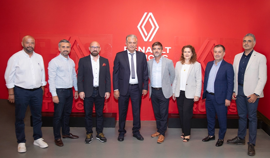 Renault Trucks Türkiye’deki bayi ağının gücünü Kemak A.Ş. iş birliği ile arttırıyor 2