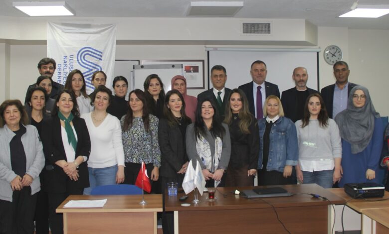 UND Kadın TIR Sürücü Akademisi Eğitime Başladı 1