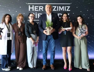 Mercedes-Benz Türk’ün “Her Kızımız Bir Yıldız” Programı 22. Yılını Kutluyor 18