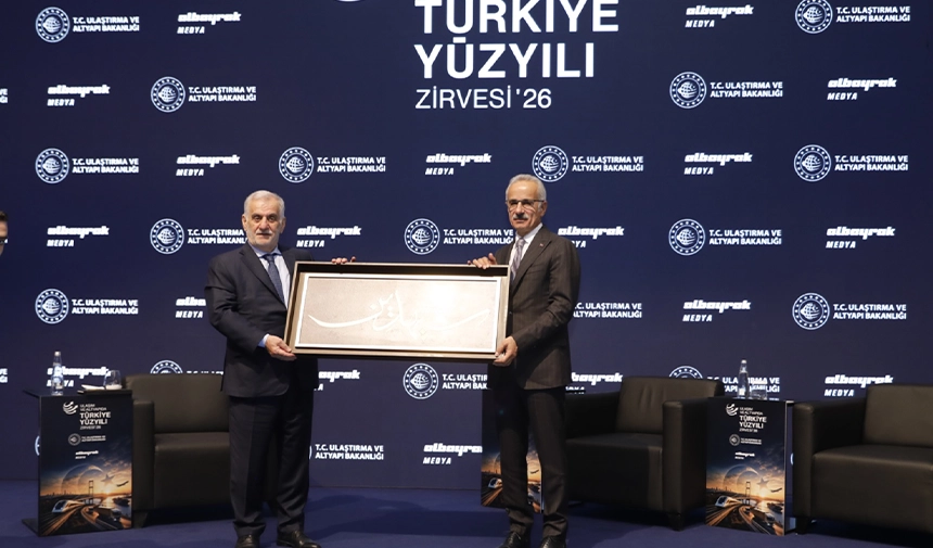 Türkiye'nin Ulaşım ve Altyapısında Yeni Yüzyılın Rotası Çizildi 4